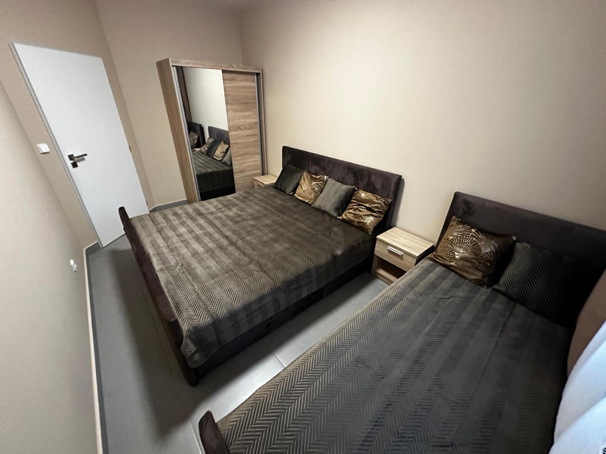 Aparthotel Olympland 特鲁特诺夫 外观 照片