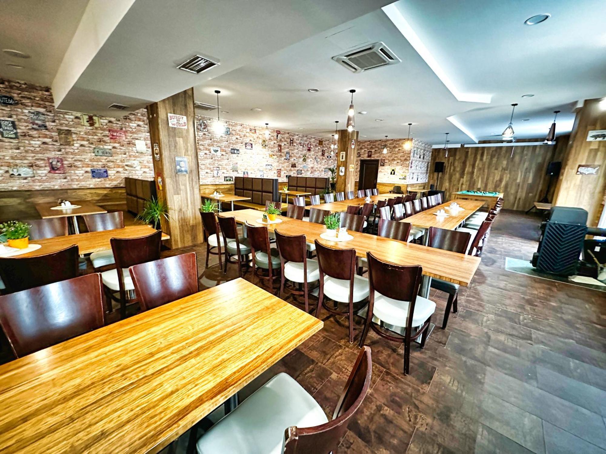 Aparthotel Olympland 特鲁特诺夫 外观 照片