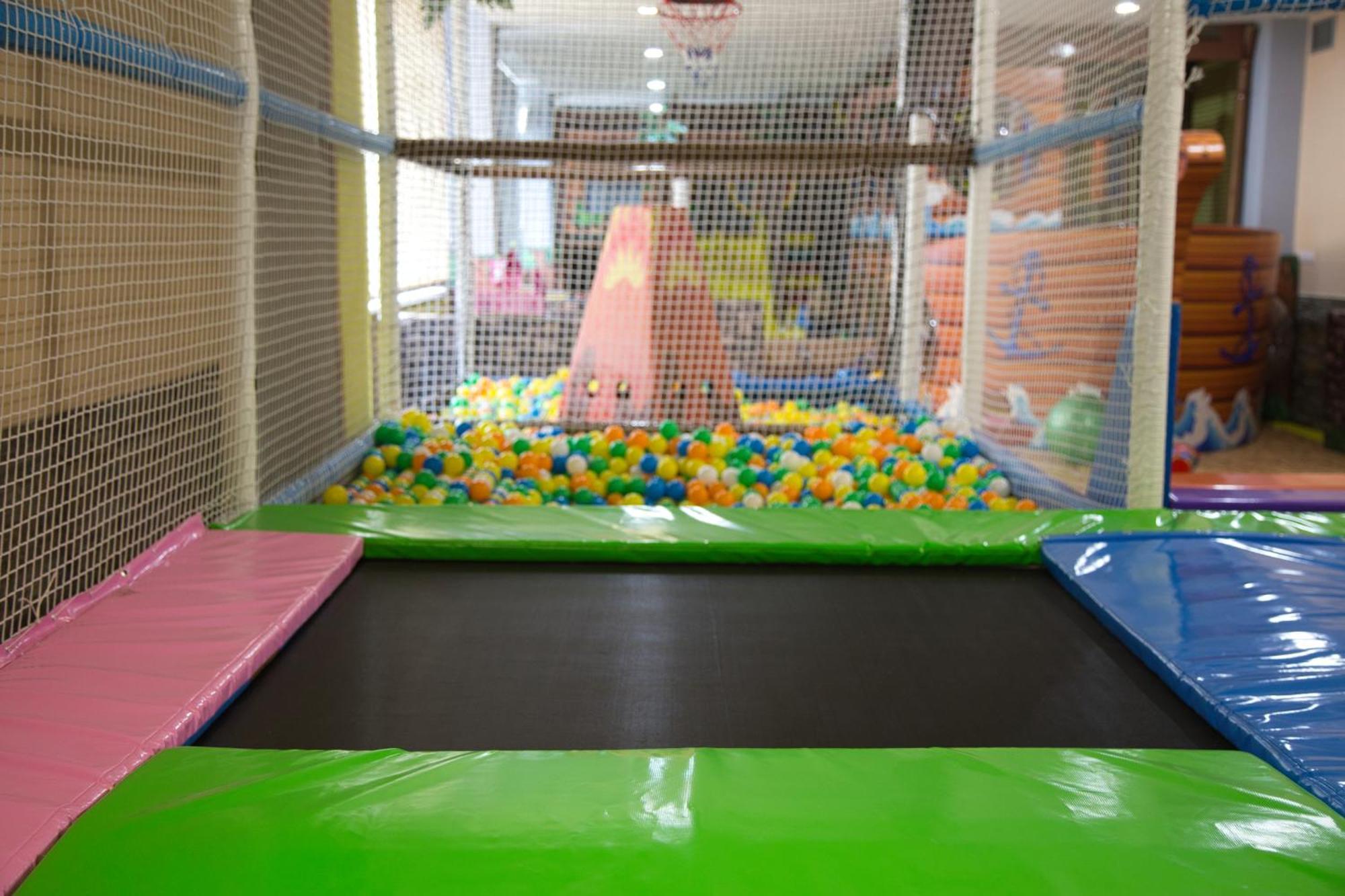 Aparthotel Olympland 特鲁特诺夫 外观 照片